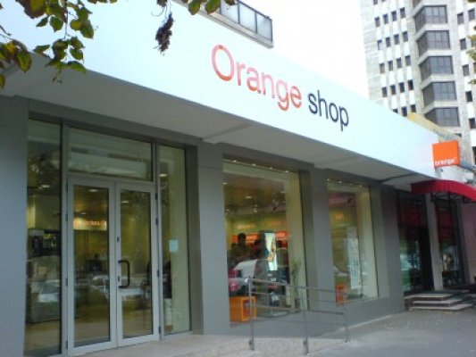 Orange se va constitui ca parte civilă în cazul piratării unui cablu submarin de către NSA